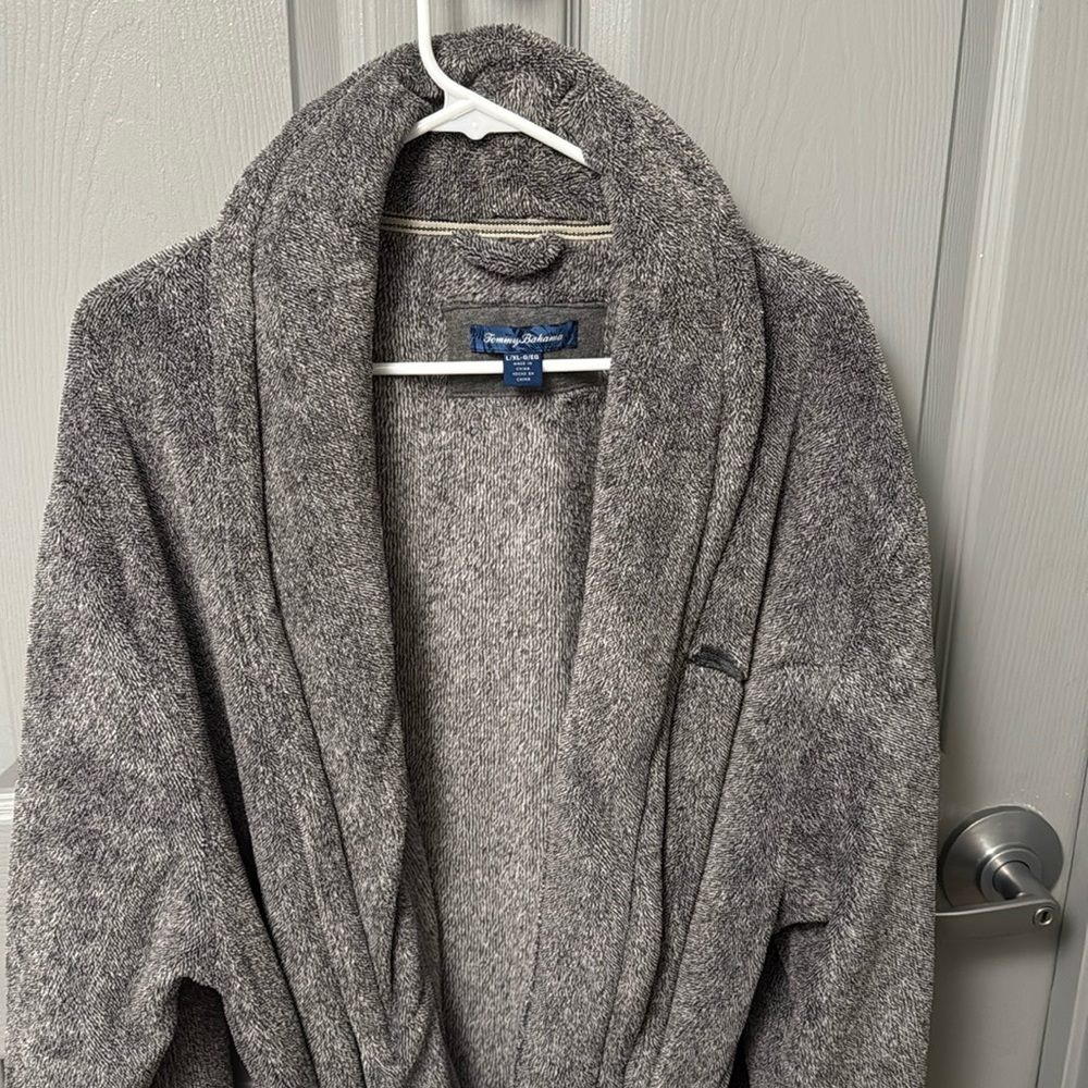 Tommy Bahama Gray Plush Robe L/XL-G/EG nwot